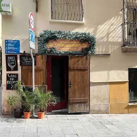 Apartman Charming & Spacious In Historic Centre & Short Walk To *