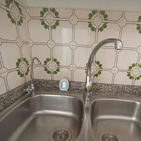 Charming & Spacious In Historic Centre & Short Walk To Apartman