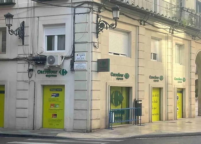 Lejlighed Charming & Spacious In Historic Centre & Short Walk To Alicante